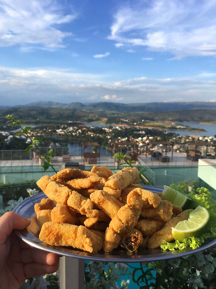 porção no restaurante mirante de escarpas