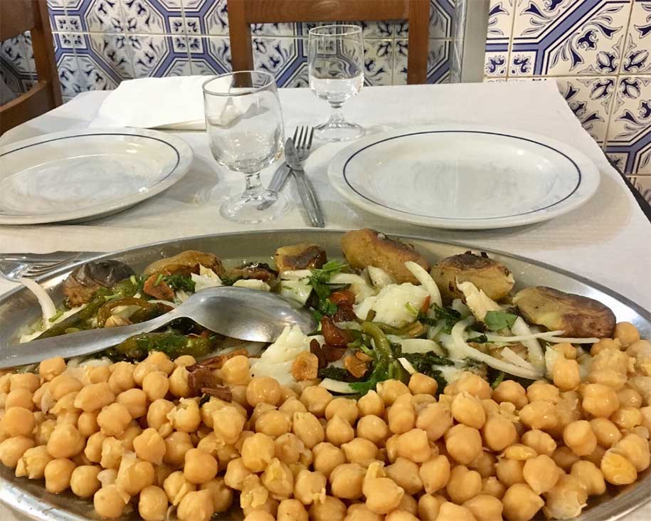 onde comer bacalhau em lisboa: zé da mouraria